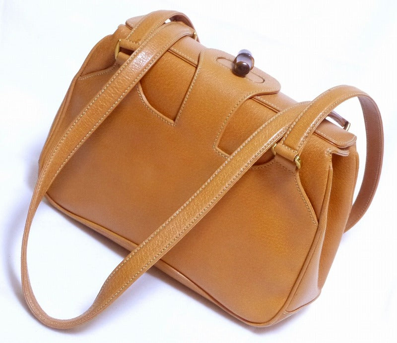OLD Gucci　バンブー留め具ショルダーバッグ（キャメル）