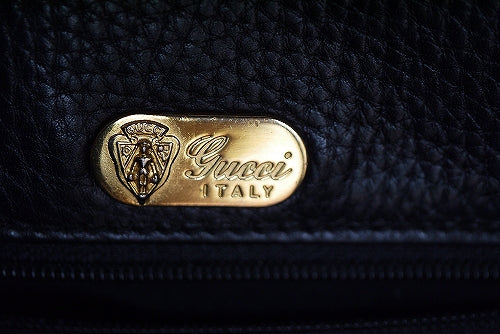 OLD Gucci　クロコ型押しハンドバッグ（黒）