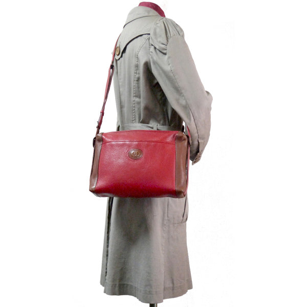 OLD Gucci 型押しバイカラーショルダー（赤/茶）