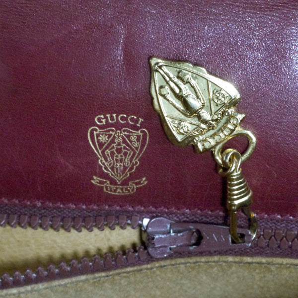OLD Gucci バーガンディ カーフレザー ショルダーバッグ