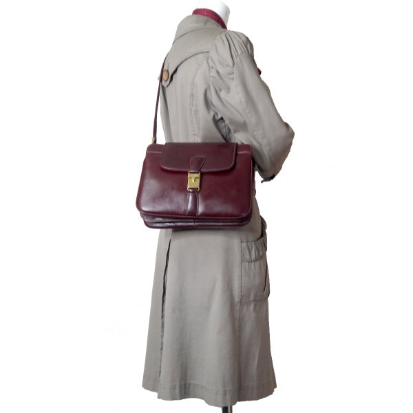 OLD Gucci　総革ロゴ金具スクエアショルダー（ボルドー）