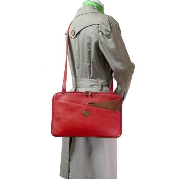 OLD Gucci 型押しレザーA4対応2WAYブリーフバッグ（赤）
