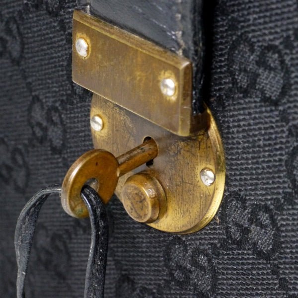 OLD Gucci レア！大型鍵付きシェリー ドクターズバッグ（黒）