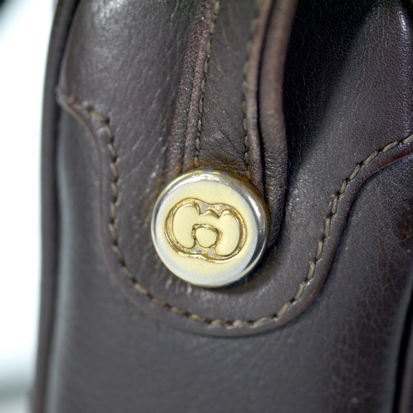 OLD Gucci　レア!!総革スクエアショルダー（濃茶）