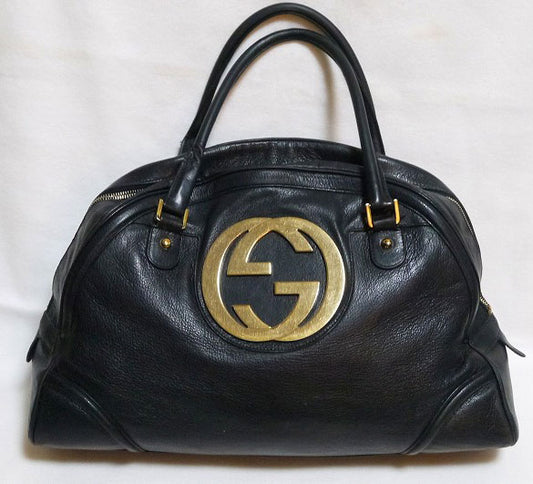Gucci 　総皮大金具ボストン（黒・大）