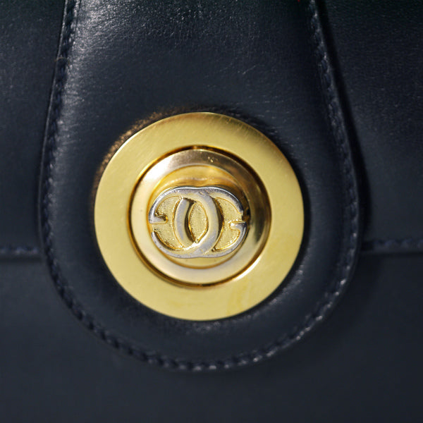 OLD Gucci GGターンロック総革ハンドバッグ(黒)