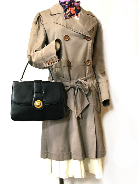 OLD Gucci GGターンロック総革ハンドバッグ(黒)