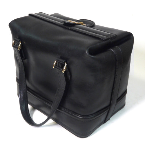OLD Gucci 総革コスメティックバッグ（黒）