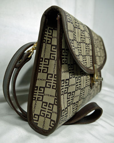 GIVENCHY 茶ショルダー