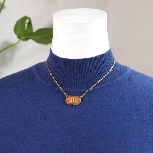 GIVENCHY　ピンクモチーフ ゴールドネックレス