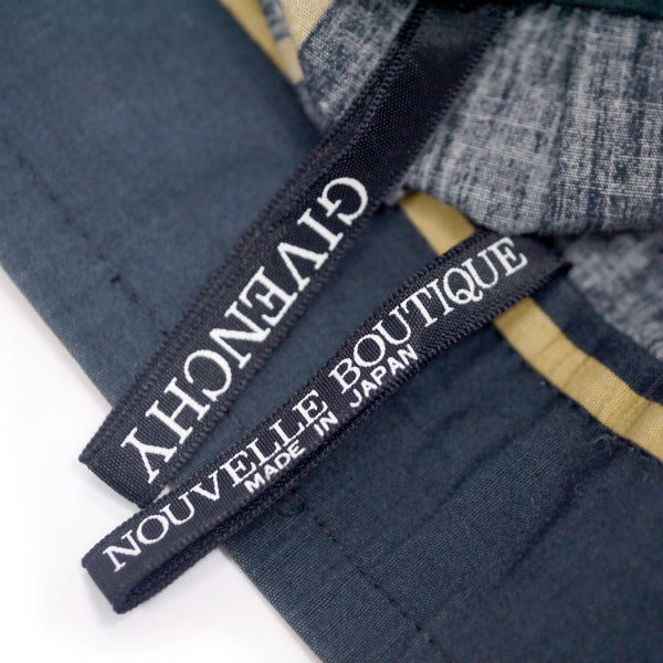 GIVENCHY 　ストライプ フレアスカート（黒×ベージュ）