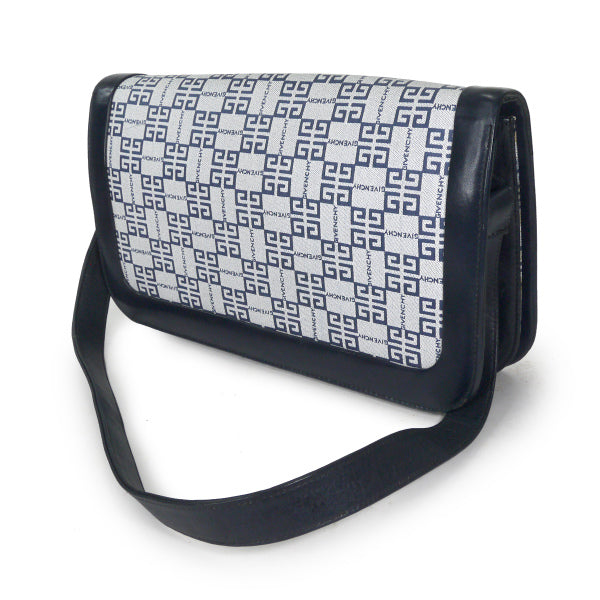 GIVENCHY　4Gロゴグラムショルダーバッグ（紺）