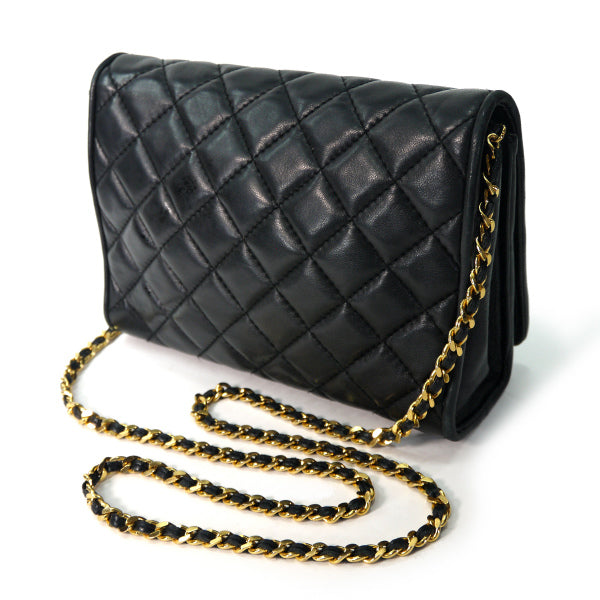 GIVENCHY　マトラッセ フルフラップチェーンバッグ（黒）