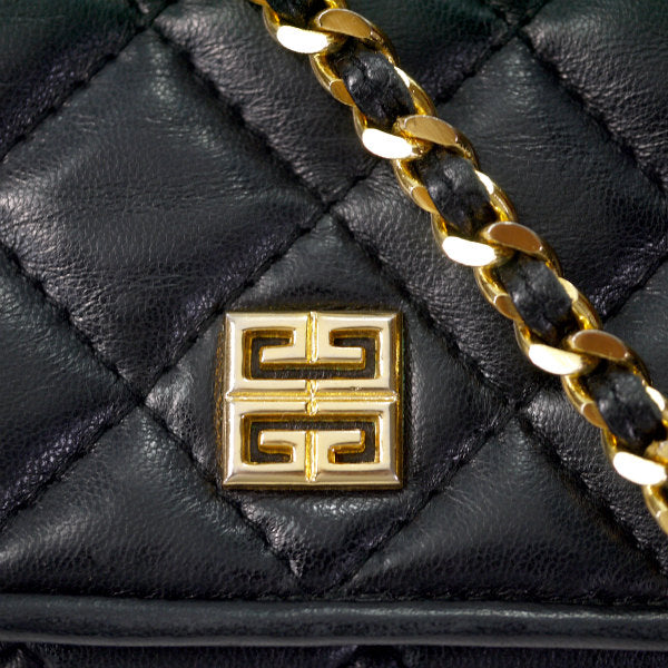 GIVENCHY　マトラッセ フルフラップチェーンバッグ（黒）