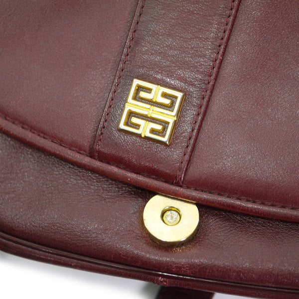 GIVENCHY ロゴプレートショルダー（ボルドー）