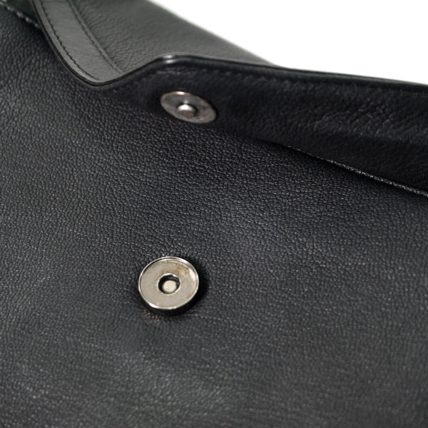 GIVENCHY 型押しレザー スクエアショルダー（黒/箱付）