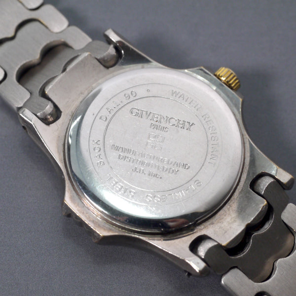 GIVENCHY ブラックフェイス日入り腕時計（シルバー）