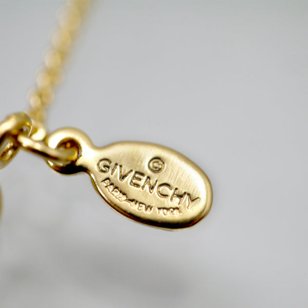 GIVENCHY Gロゴネックレス（ゴールド）