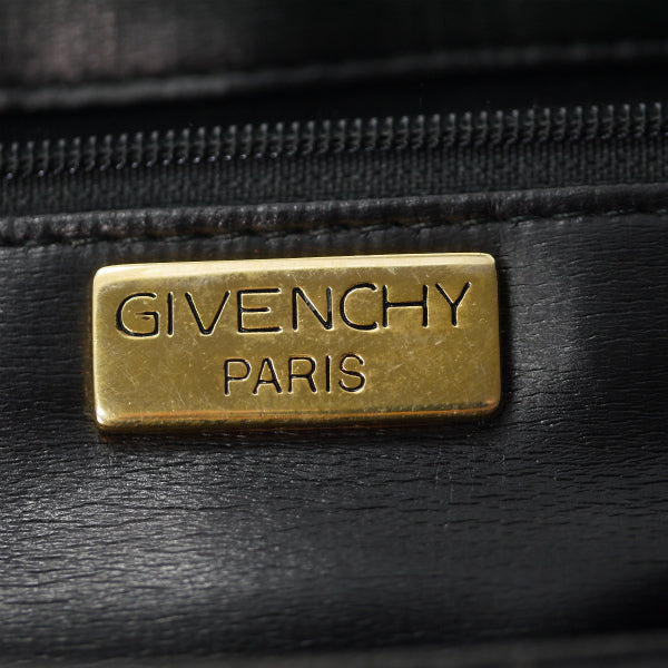 GIVENCHY　マトラッセ Wチェーンショルダー（黒）