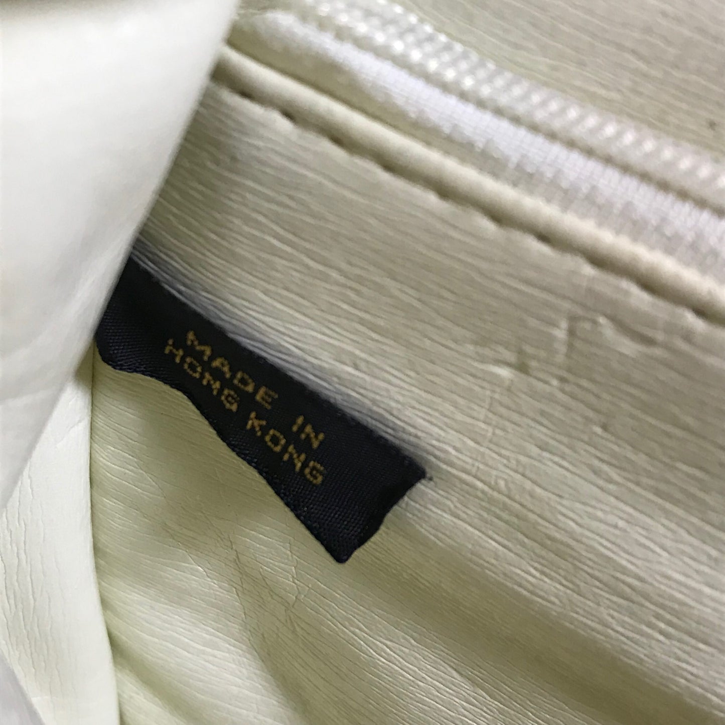 GIVENCHY フリンジ付マトラッセ チェーンショルダー（アイボリー）