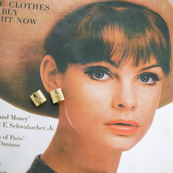 GIVENCHY 4Gロゴ スクエアイヤリング（ゴールド）