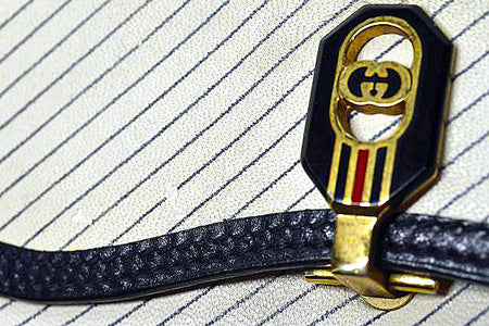 OLD Gucci＜訳アリ＞白ストライプ３つ折れ財布