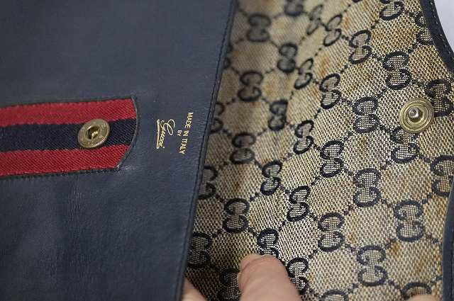 OLD Gucci ＜訳アリ＞総革ポーチ（紺）