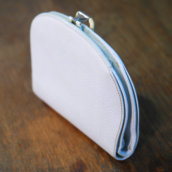 OLD　Gucci　半円レザー箱付き二つ折れ財布（白）