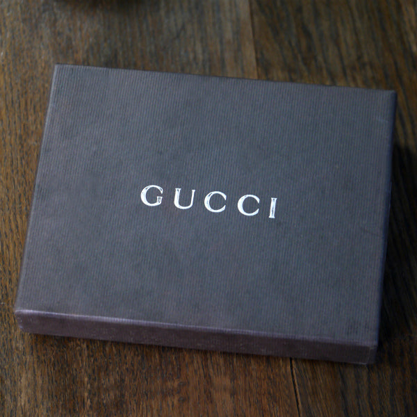OLD　Gucci　半円レザー箱付き二つ折れ財布（白）