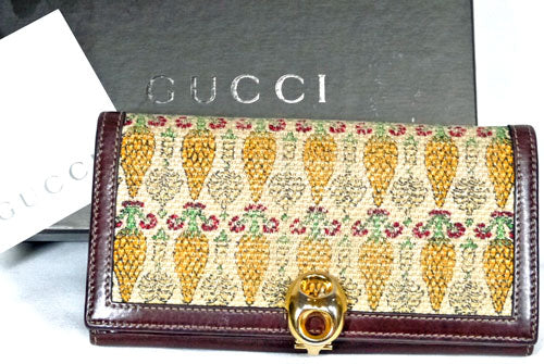 Gucci 　箱付き！ヘンプ長財布