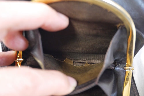 OLD Gucci　二つ折れビット金具がま口財布（濃茶）