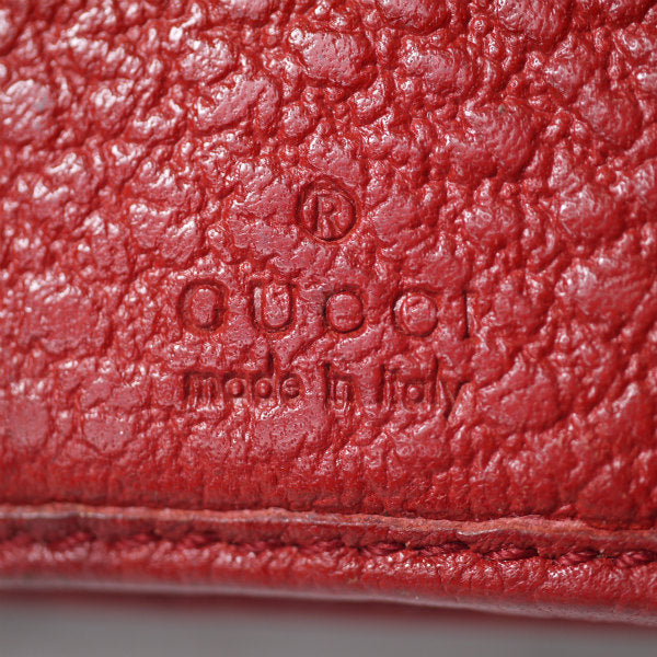 Gucci  型押しレザーWホックシェリー財布（赤）