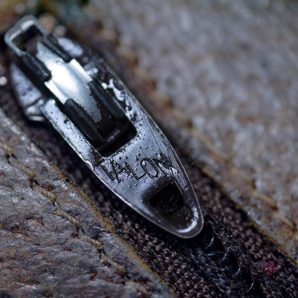 OLD Gucci  ピグスキン×シェリーGG金具ハーフムーン財布（茶）