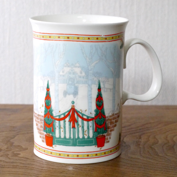 OLD GUCCI クリスマスデザイン ペアマグカップ（白）