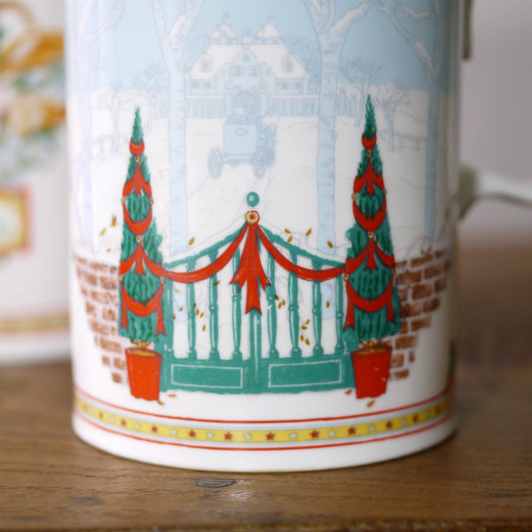 OLD GUCCI クリスマスデザイン ペアマグカップ（白）