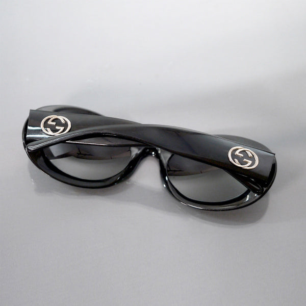 OLD Gucci  GGマークサングラス(黒)