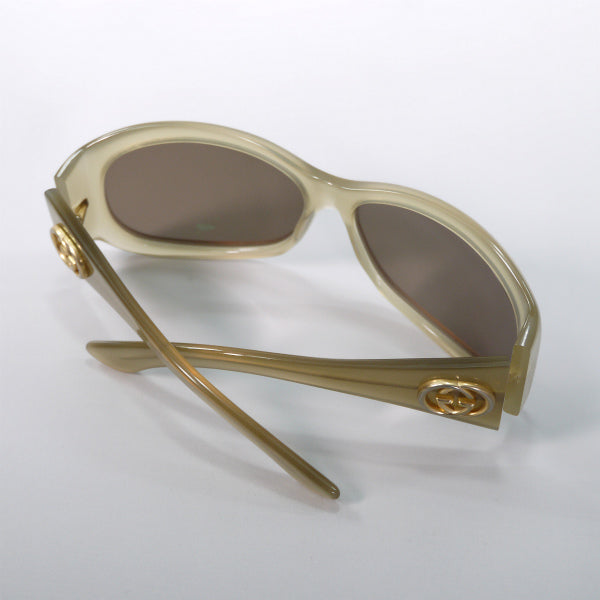 Gucci  レアカラー サングラス(ケース付き)