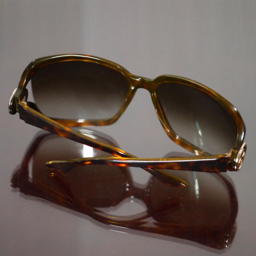 Gucci 　べっ甲フレームサングラス(茶)