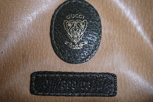 OLD Gucci 　総革セカンドバッグ（カーキ）