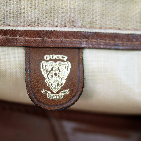 OLD Gucci ピンク×白ビット柄チェーン付きクラッチバッグ（茶）