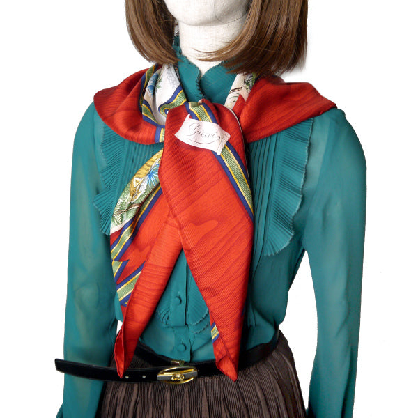 OLD Gucci アニマル柄 大判シルクスカーフ（赤系） – Vintage Shop Rococo