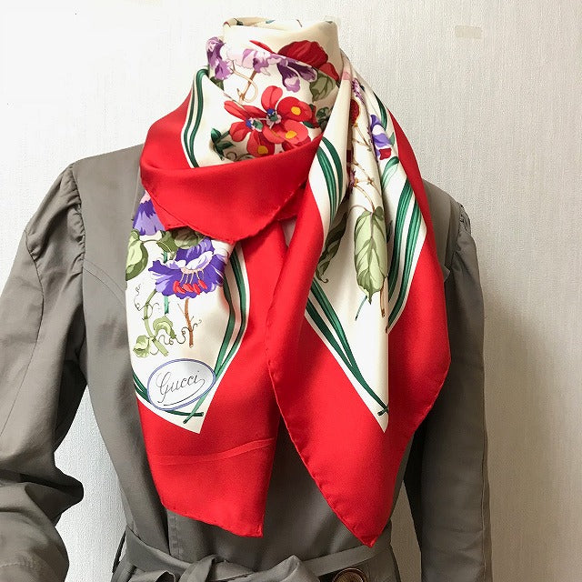 OLD Gucci フローラ 大判シルクスカーフ（赤系 ）