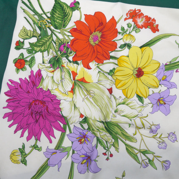 OLD Gucci フローラ 大判シルクスカーフ（緑系）