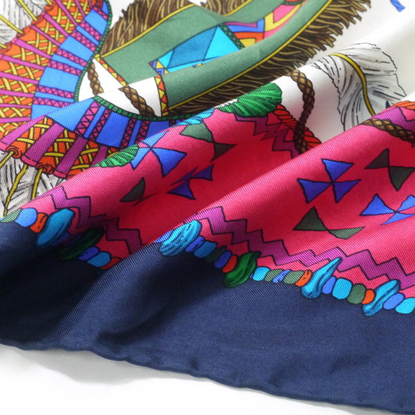 OLD Gucci インディアン柄 大判シルクスカーフ（紺/ピンク系）