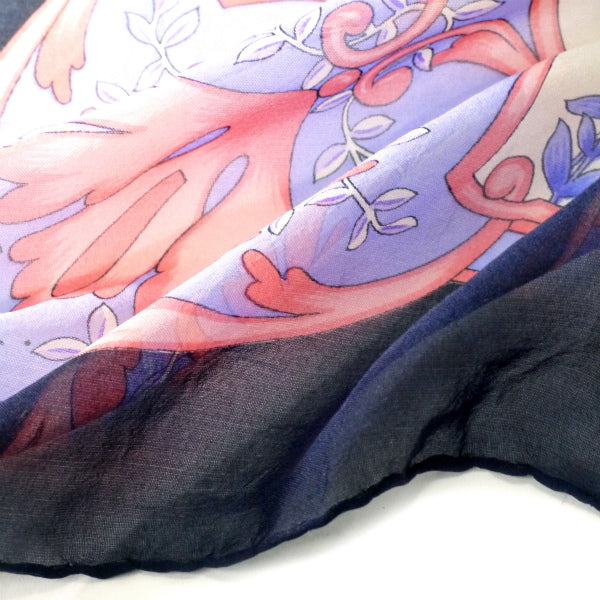 OLD Gucci ＜訳あり＞フローラ 大判シルクシフォンスカーフ（紺系）