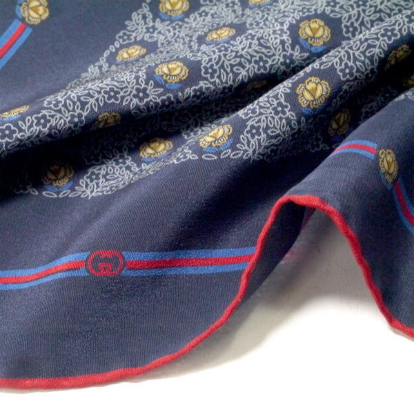 OLD Gucci　小花柄シェリー中判シルクスカーフ（紺系）