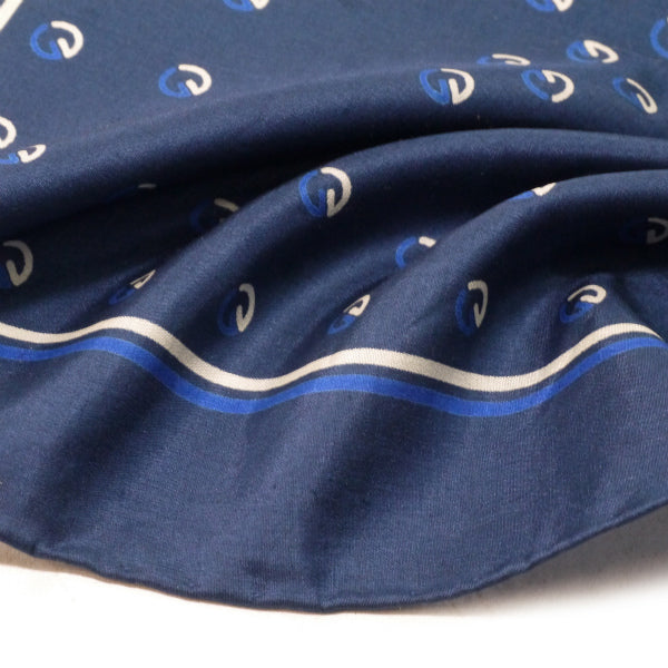 OLD Gucci　GG柄 中判シルクスカーフ（紺系）