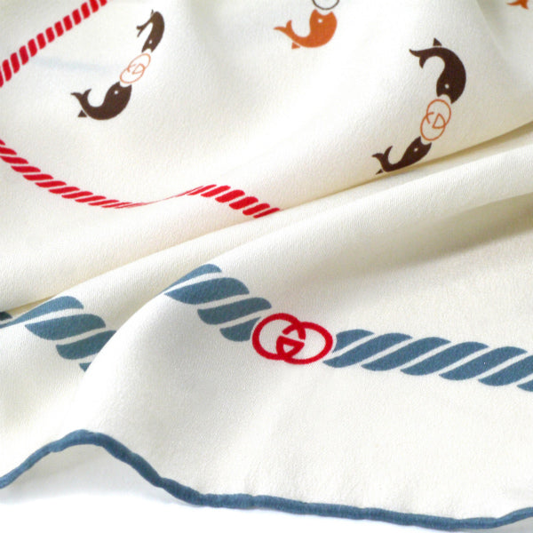 OLD Gucci　レア！クジラG柄 大判シルクスカーフ（白系）