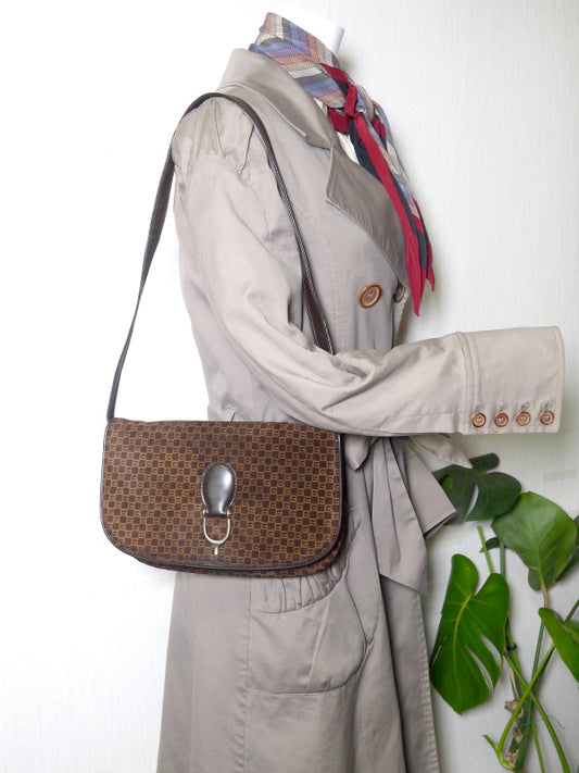 OLD Gucci ＜訳あり＞２WAYスクエアGGバッグ（濃茶）