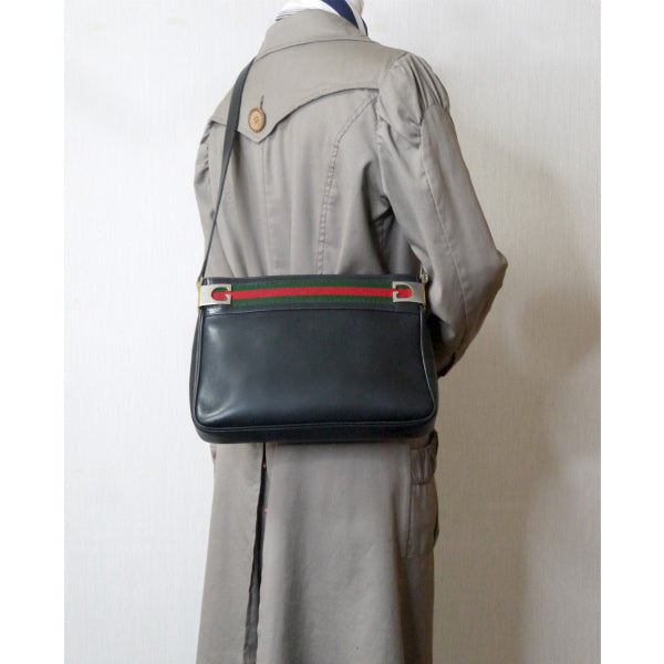 OLD Gucci シェリー総革ワンショルダー（黒）